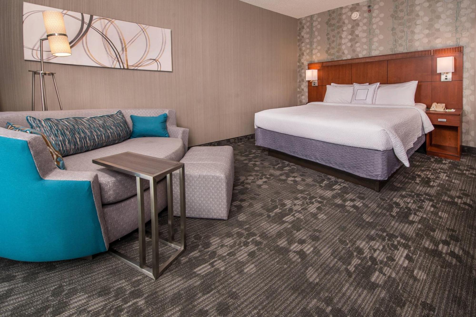 Courtyard By Marriott Dulles Airport Chantilly Exterior photo