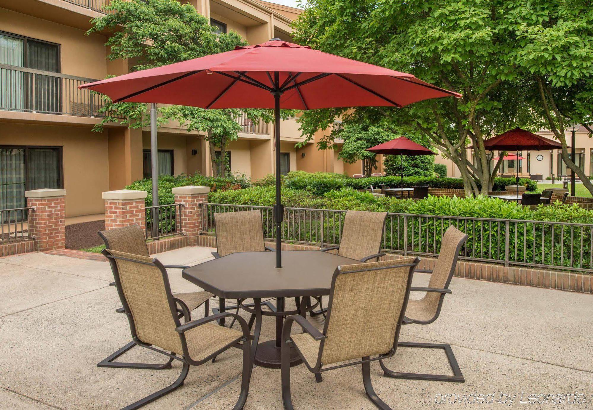 Courtyard By Marriott Dulles Airport Chantilly Exterior photo